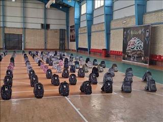 کارکنان فولاد هرمزگان بانی تامین لوازم‌التحریر نیازمندان