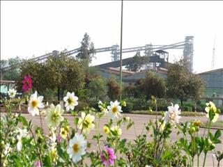 فولاد خوزستان؛ کنشگر راهبردی اقتصاد ملی در میدان تحریم و ناترازی