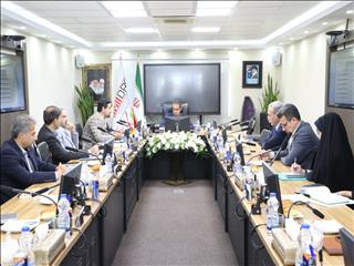 رئیس هیات عامل ایمیدرو: اولویت صندوق، جذب سرمایه و همکاری با نهادهای دولتی برای پوشش بیمه‌ای فعالیت‌های معدنی و حمایت از شرکت‌های دانش‌بنیان است