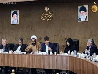 مدیرعامل فولاد مبارکه خطاب به نمایندگان اصفهان: کاهش محدودیت انرژی صنایع را تسریع کنید / برنامه‌ریزی هدفمند در مسئولیت اجتماعی