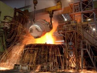 محدودیت‌های انرژی صنعت فولاد را فلج کرد؛ زیان ۵.۵ میلیارد دلاری و خطر بیکاری گسترده