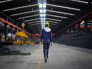 بحران برق در فارس: کارخانه‌ها در آستانه تعطیلی، خطر بیکاری ۵ هزار کارگر