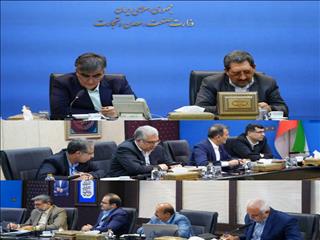 فرزین کنار اتابک؛ صندلی‌ای که پرسش‌برانگیز شد